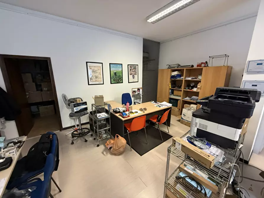 Immagine 3 di Negozio in vendita  a Padova