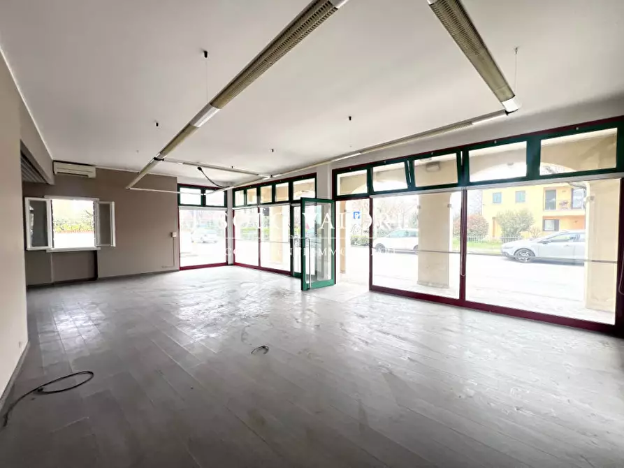 Immagine 4 di Negozio in vendita  a Vedelago