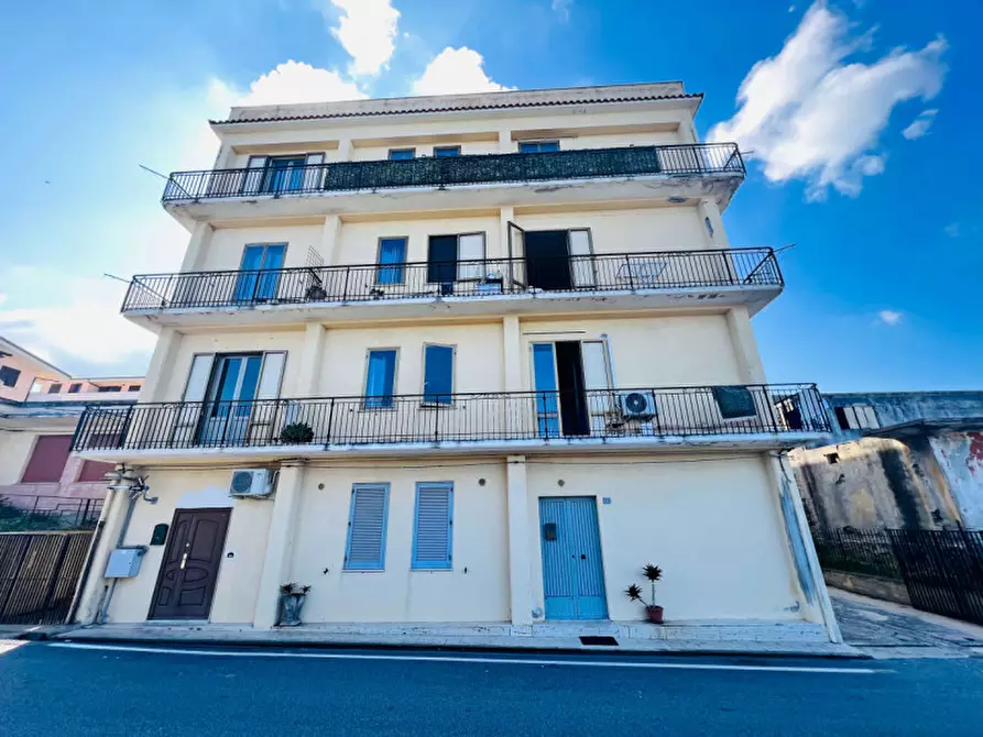 Immagine 1 di Appartamento in vendita  in Via Stazione a Briatico