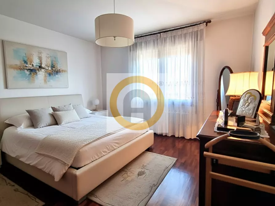 Immagine 10 di Casa bifamiliare in vendita  a Bassano Del Grappa