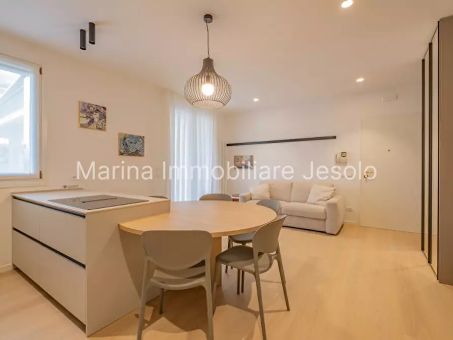 Immagine 4 di Appartamento in vendita  in Via Goffredo Mameli a Jesolo