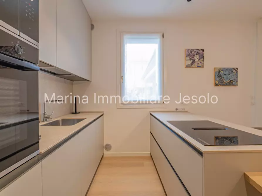 Immagine 6 di Appartamento in vendita  in Via Goffredo Mameli a Jesolo