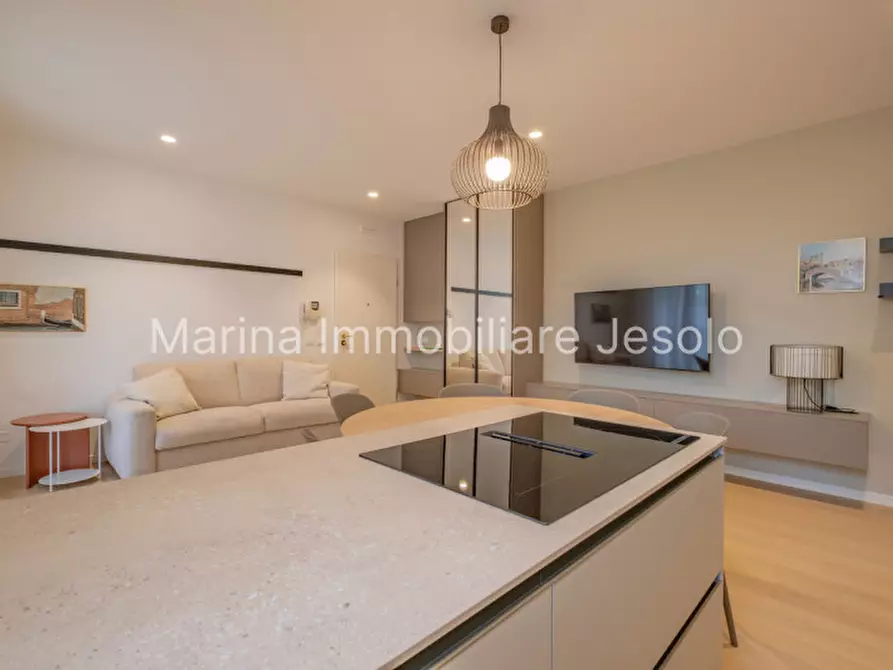 Immagine 8 di Appartamento in vendita  in Via Goffredo Mameli a Jesolo