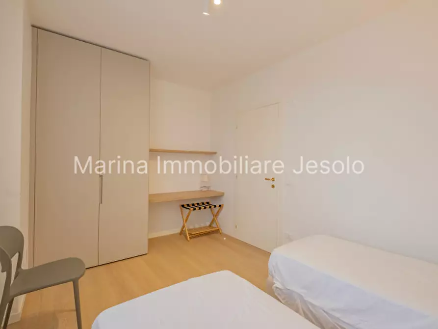 Immagine 17 di Appartamento in vendita  in Via Goffredo Mameli a Jesolo