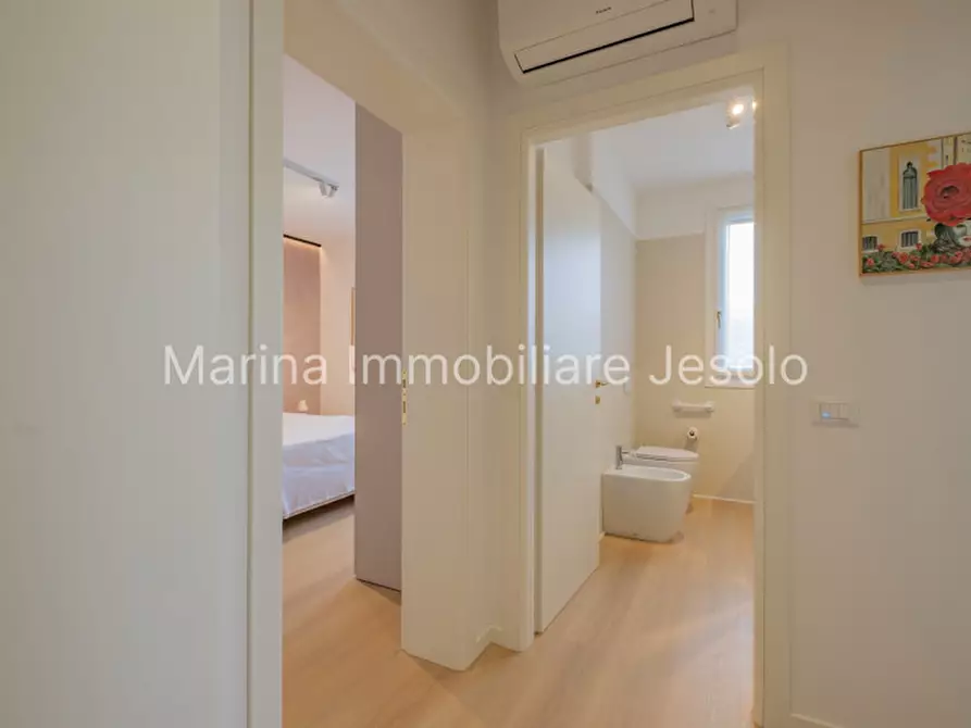 Immagine 19 di Appartamento in vendita  in Via Goffredo Mameli a Jesolo