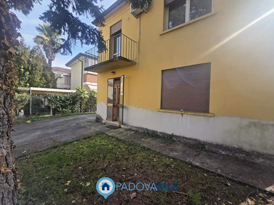 Immagine 3 di Casa bifamiliare in vendita  in Via Lorenzo Perosi a Padova