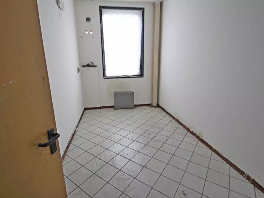 Immagine 6 di Laboratorio in vendita  in via noalese 112 a Santa Maria Di Sala