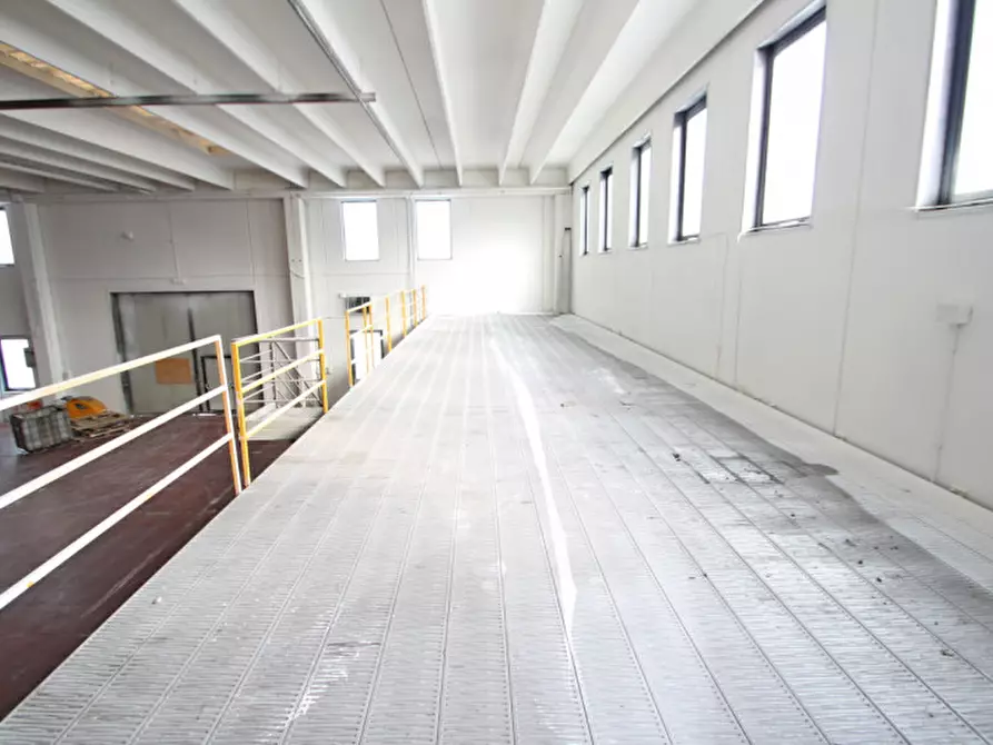 Immagine 9 di Laboratorio in vendita  in via noalese 112 a Santa Maria Di Sala