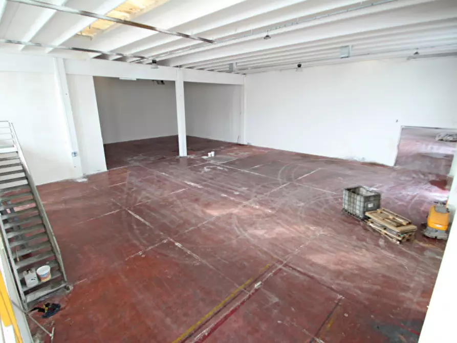 Immagine 10 di Laboratorio in vendita  in via noalese 112 a Santa Maria Di Sala