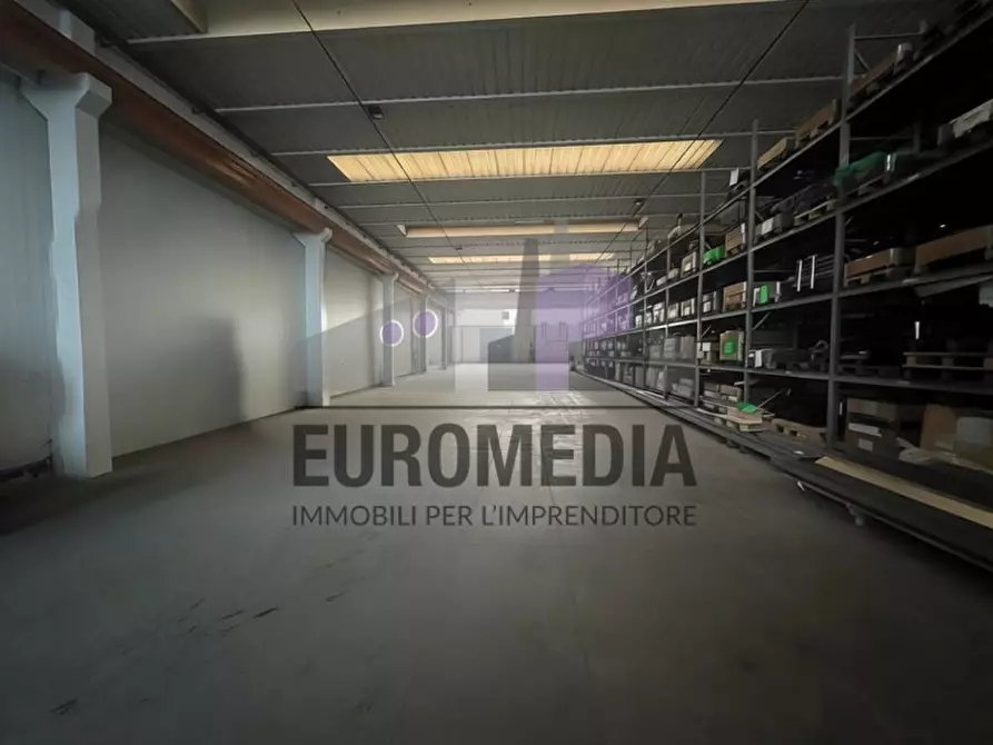 Immagine 2 di Capannone industriale in affitto  in Via Roma, 1 a Montecchio Maggiore