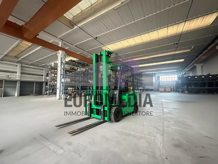 Immagine 3 di Capannone industriale in affitto  in Via Roma, 1 a Montecchio Maggiore