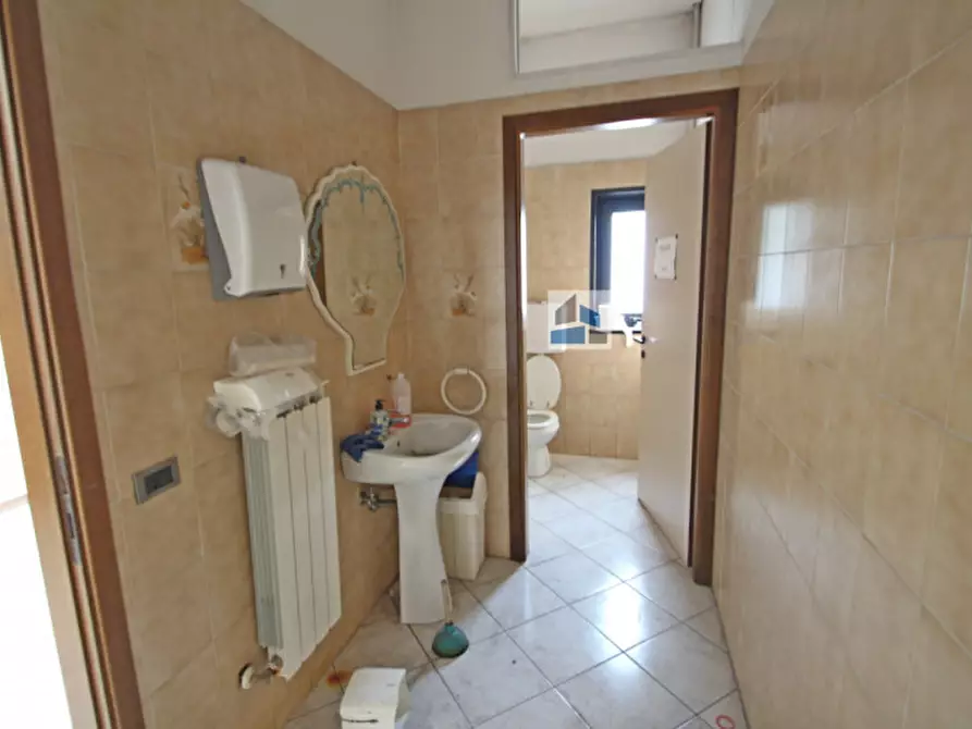 Immagine 4 di Laboratorio in affitto  in via noalese 112 a Santa Maria Di Sala