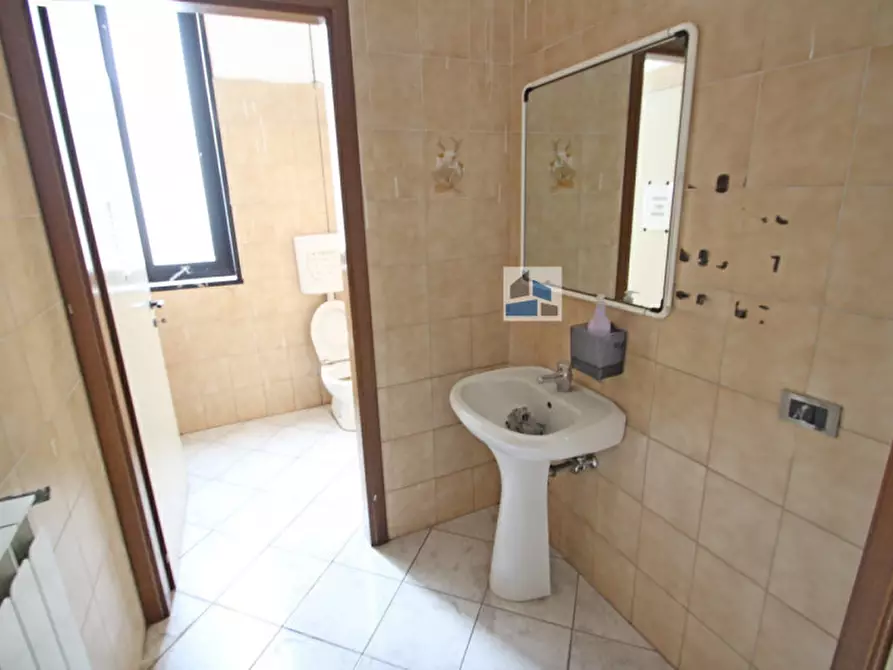 Immagine 6 di Laboratorio in affitto  in via noalese 112 a Santa Maria Di Sala