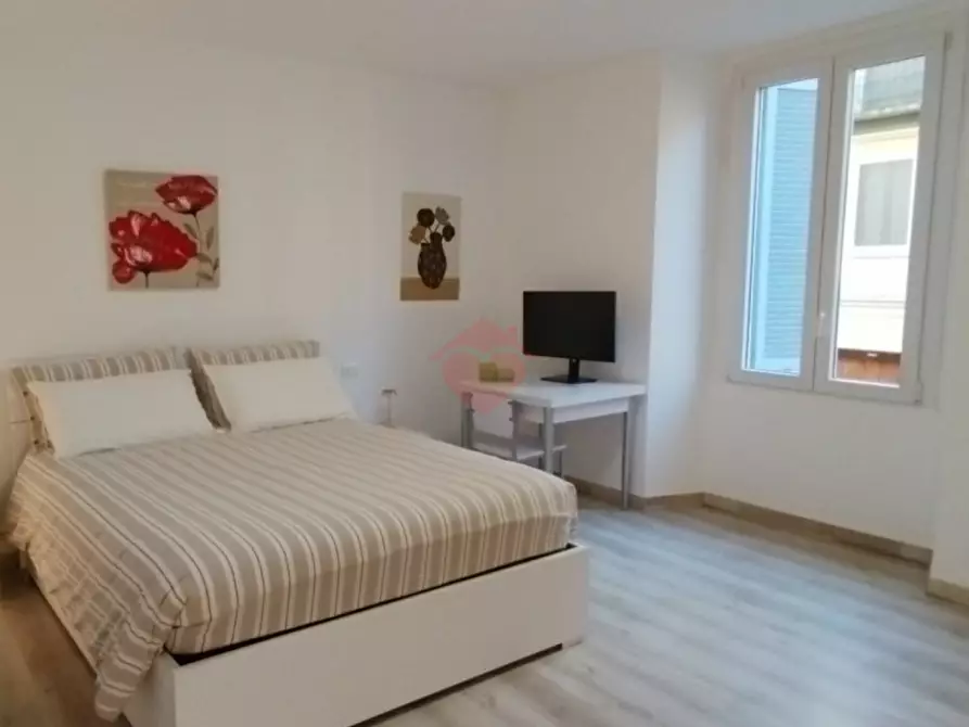 Immagine 11 di Appartamento in affitto  in via Paolo Frisi 3 a Milano