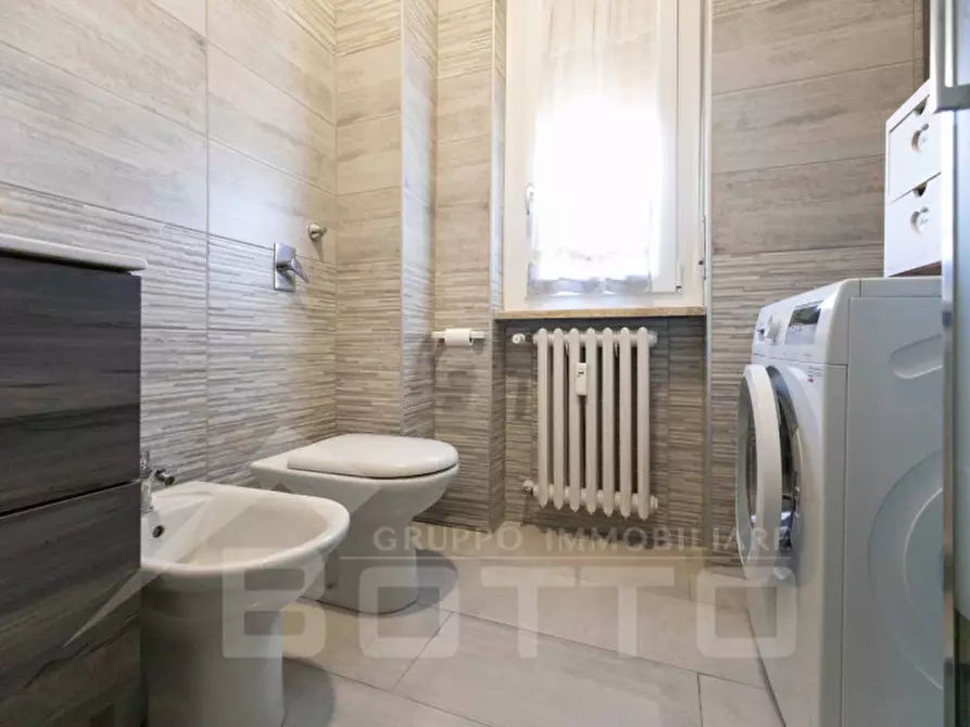 Immagine 11 di Appartamento in vendita  in Via Bergamo n.16 a Busto Arsizio