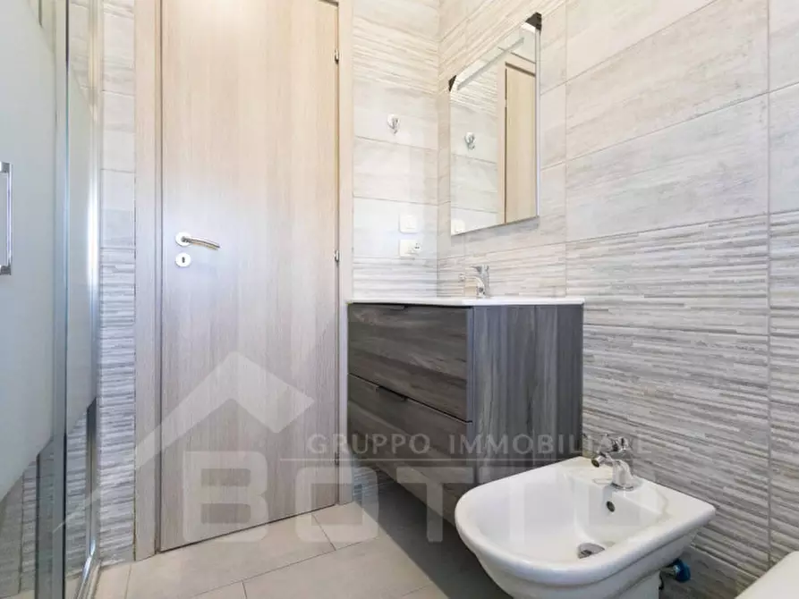 Immagine 12 di Appartamento in vendita  in Via Bergamo n.16 a Busto Arsizio