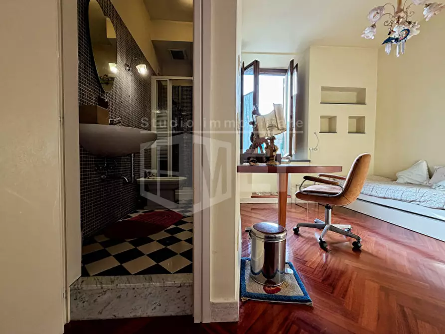 Immagine 18 di Appartamento in vendita  in Vle del Risorgimento 71 a Livorno