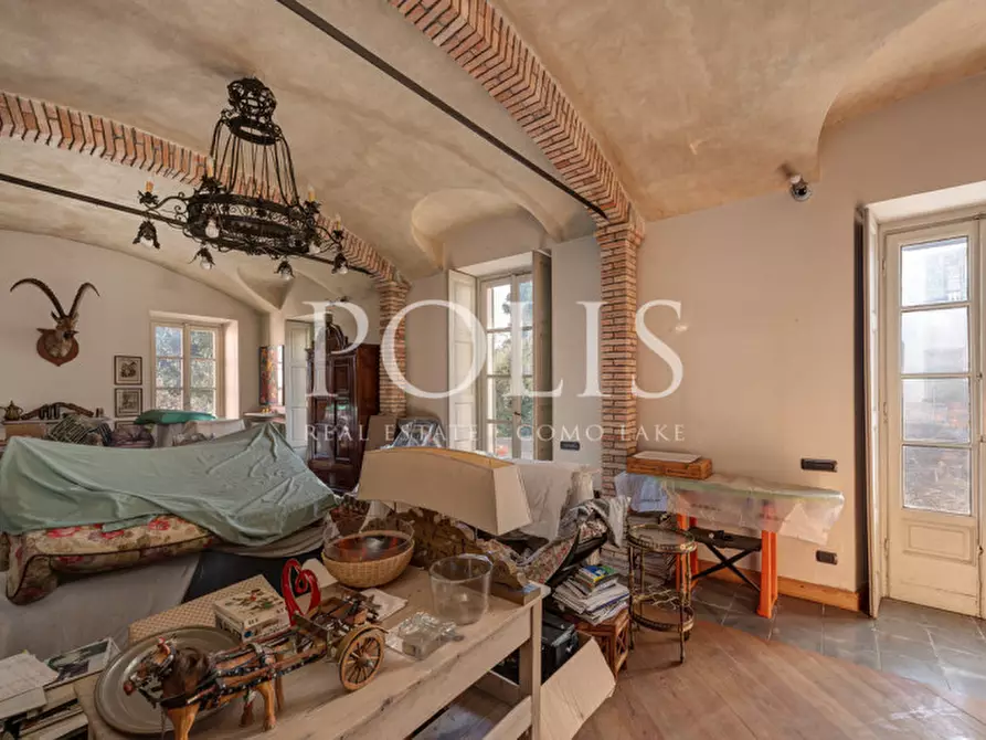 Immagine 64 di Villa in vendita  a Como