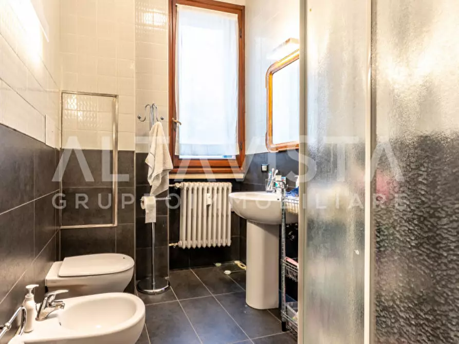 Immagine 11 di Appartamento in vendita  in Via Crispi a Brescia