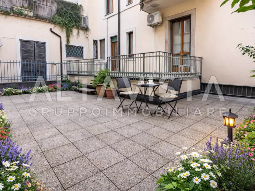 Immagine 18 di Appartamento in vendita  in Via Crispi a Brescia