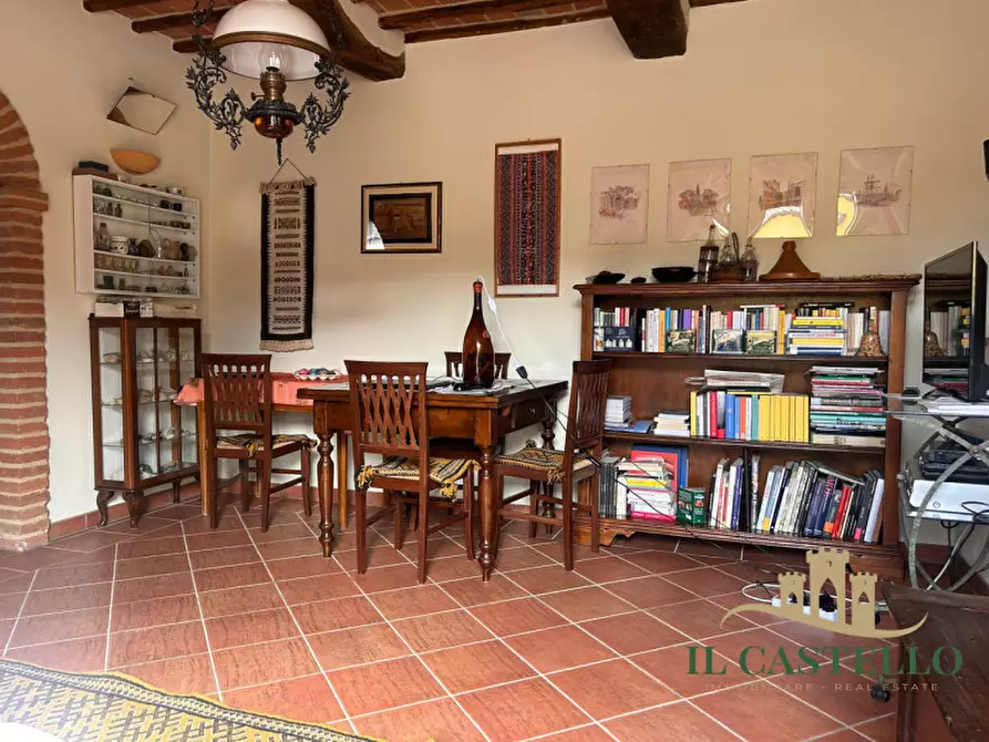 Immagine 2 di Appartamento in vendita  a Castiglione Del Lago
