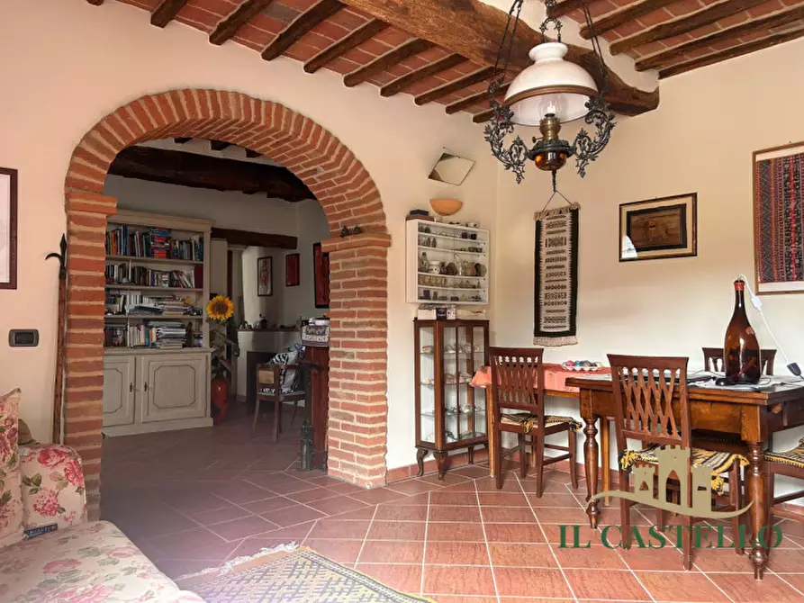 Immagine 3 di Appartamento in vendita  a Castiglione Del Lago