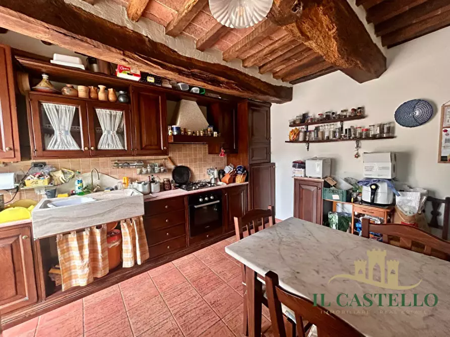 Immagine 5 di Appartamento in vendita  a Castiglione Del Lago