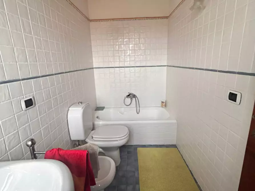 Immagine 13 di Appartamento in vendita  a Castiglione Del Lago