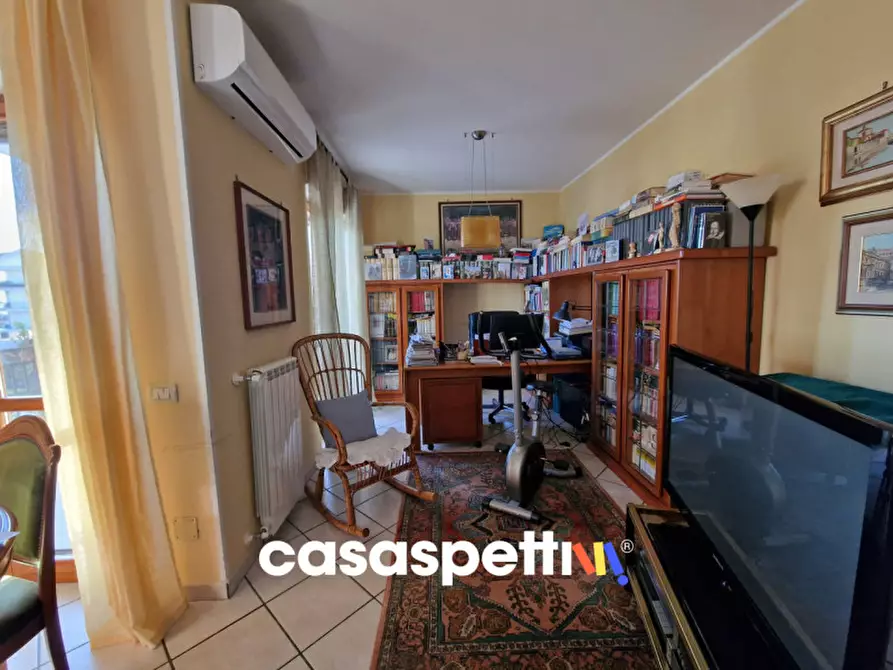 Immagine 17 di Appartamento in vendita  in Via Don Sante Rossano a Eboli