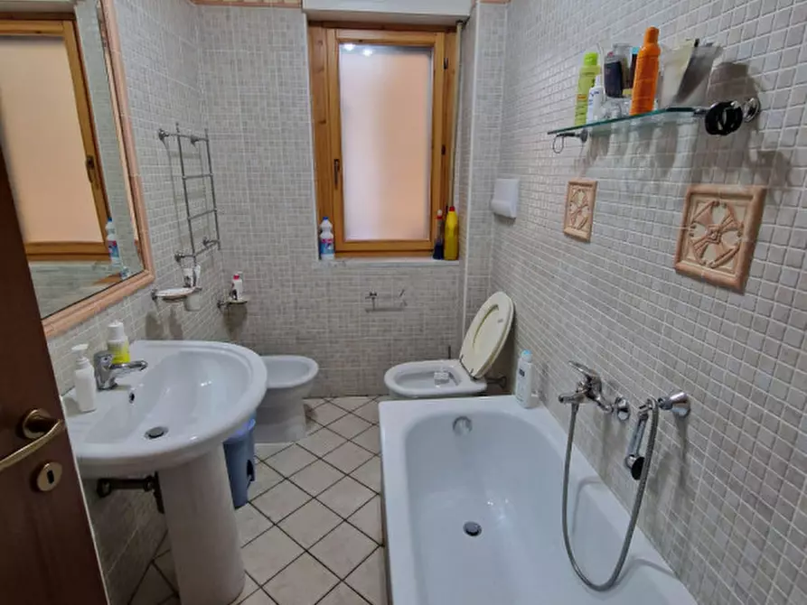 Immagine 30 di Appartamento in vendita  in Via Don Sante Rossano a Eboli