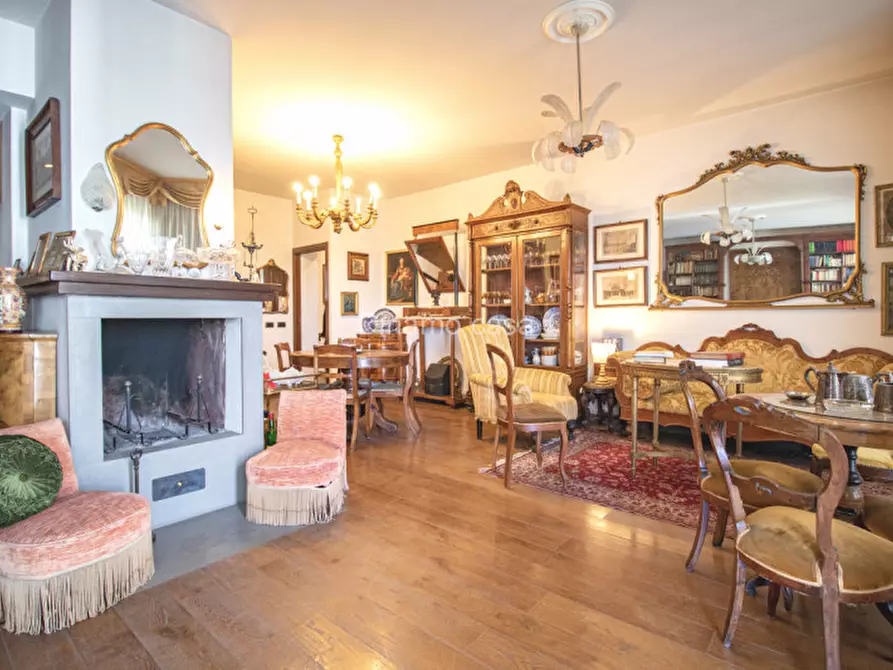 Immagine 1 di Attico in vendita  in Via Filippo Brunelleschi a Prato