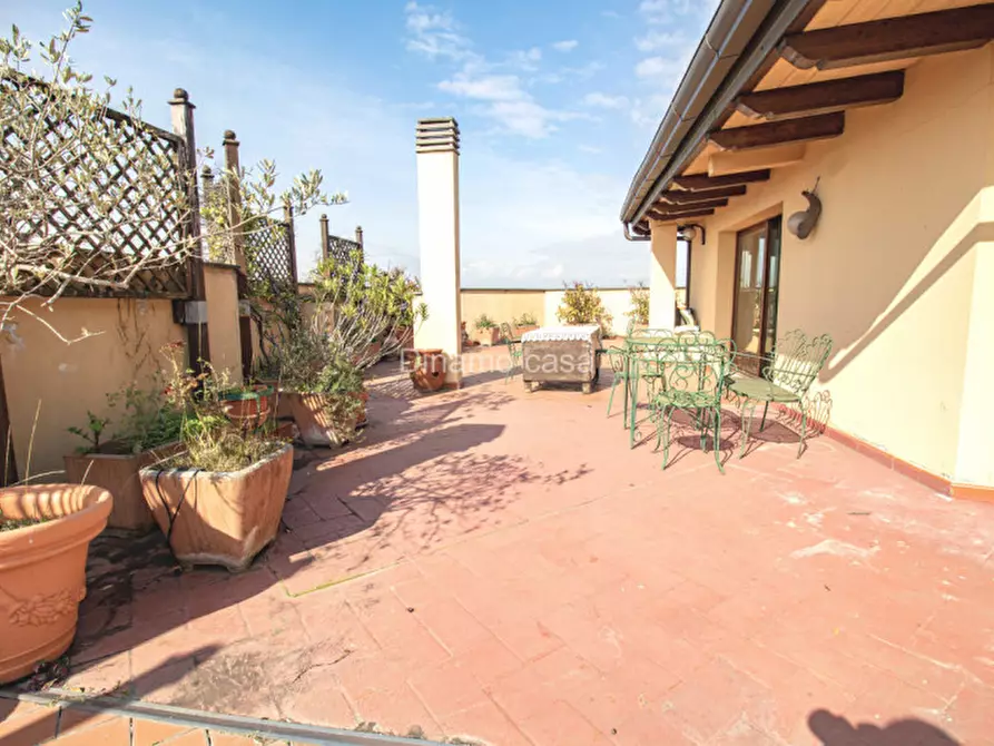 Immagine 12 di Attico in vendita  in Via Filippo Brunelleschi a Prato