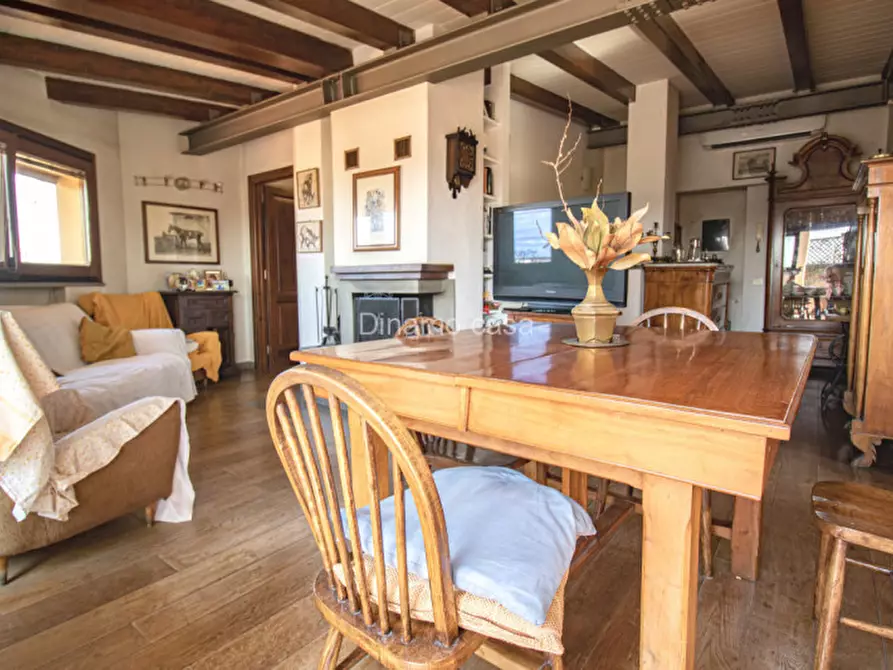 Immagine 13 di Attico in vendita  in Via Filippo Brunelleschi a Prato