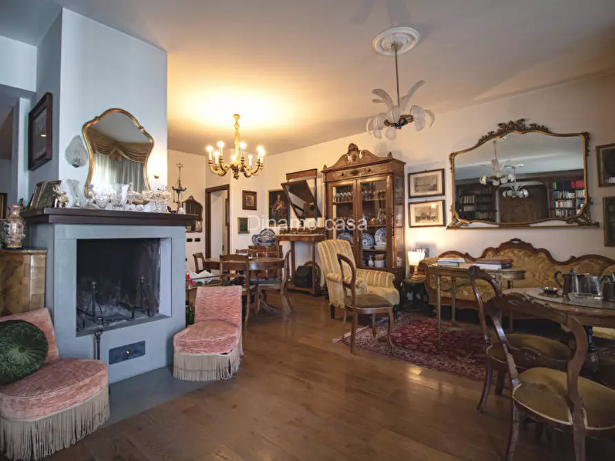 Immagine 18 di Attico in vendita  in Via Filippo Brunelleschi a Prato