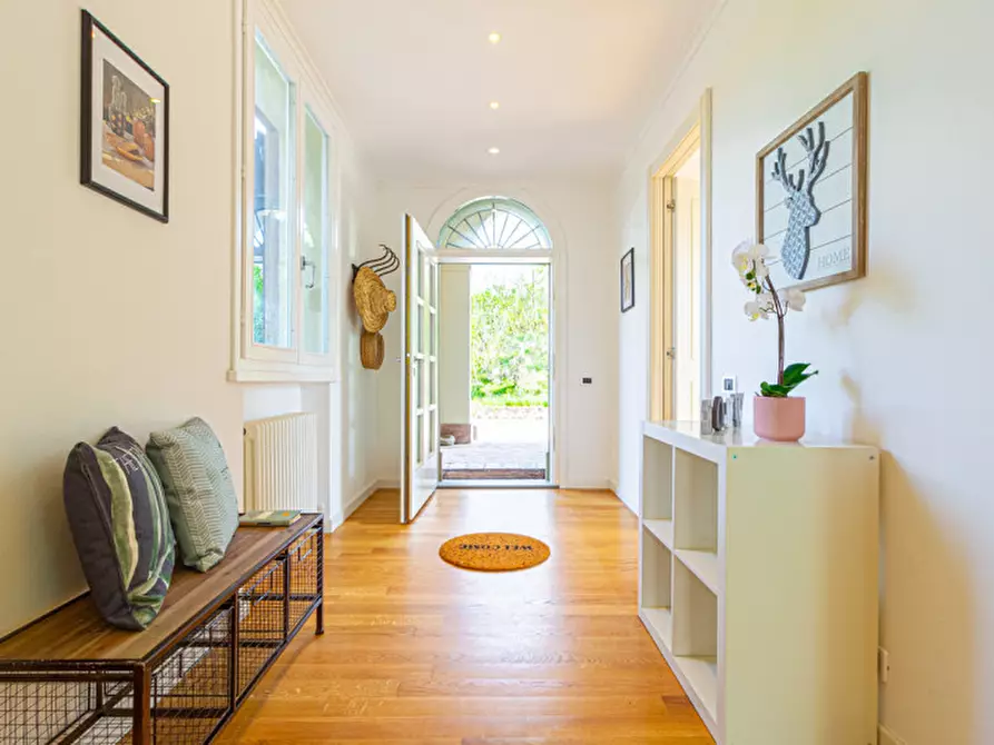 Immagine 3 di Villa in vendita  in VIA VAL QUADERNA a Castel San Pietro Terme