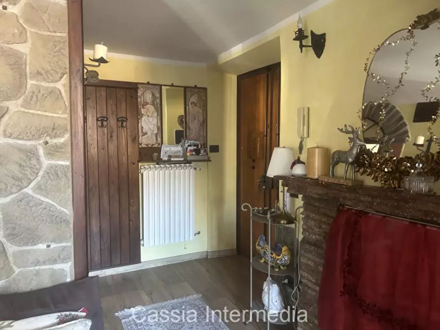 Immagine 13 di Appartamento in vendita  in Via Geribaldi 36 a Nepi