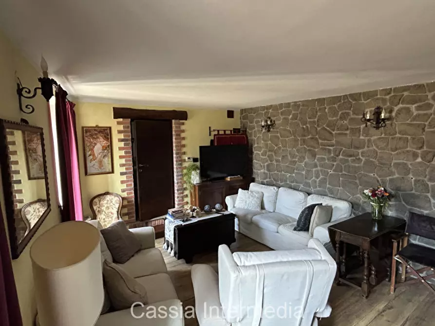 Immagine 18 di Appartamento in vendita  in Via Geribaldi 36 a Nepi