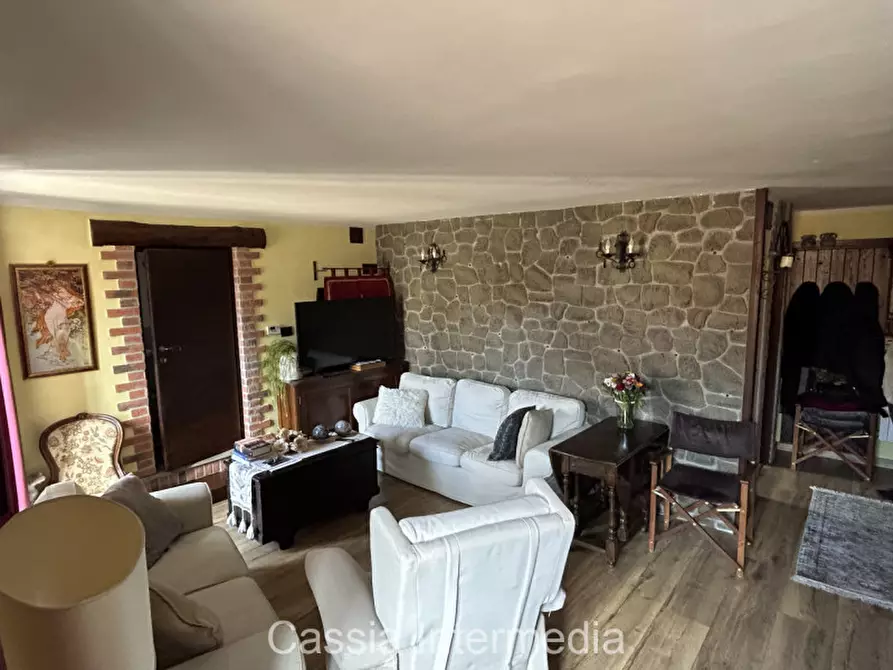 Immagine 19 di Appartamento in vendita  in Via Geribaldi 36 a Nepi