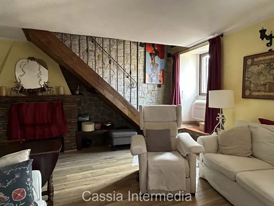 Immagine 22 di Appartamento in vendita  in Via Geribaldi 36 a Nepi