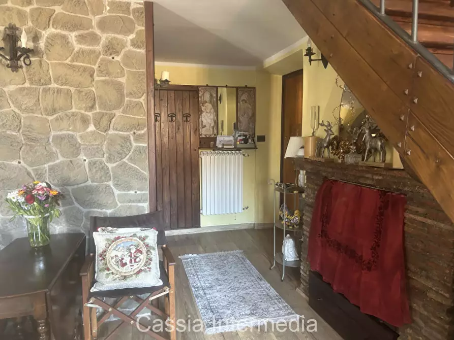 Immagine 25 di Appartamento in vendita  in Via Geribaldi 36 a Nepi