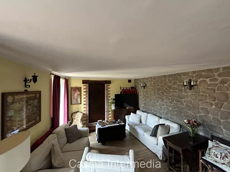 Immagine 28 di Appartamento in vendita  in Via Geribaldi 36 a Nepi