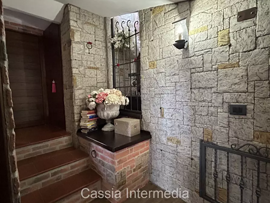 Immagine 29 di Appartamento in vendita  in Via Geribaldi 36 a Nepi