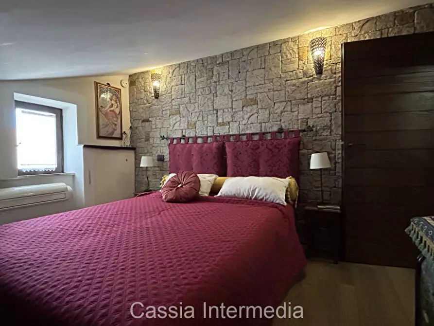 Immagine 30 di Appartamento in vendita  in Via Geribaldi 36 a Nepi