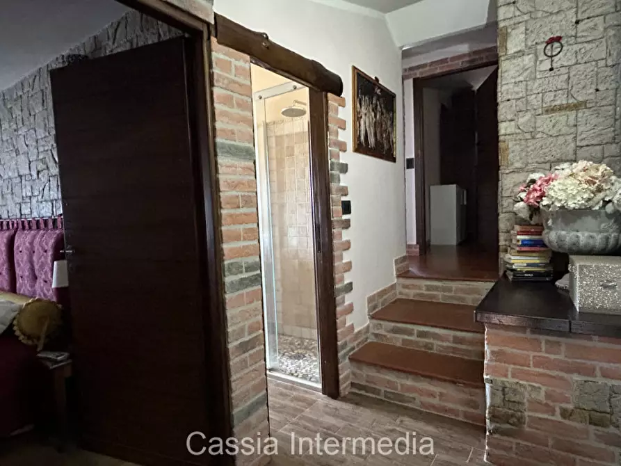 Immagine 31 di Appartamento in vendita  in Via Geribaldi 36 a Nepi