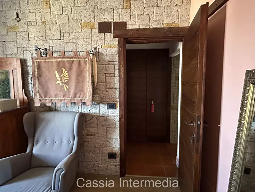 Immagine 40 di Appartamento in vendita  in Via Geribaldi 36 a Nepi