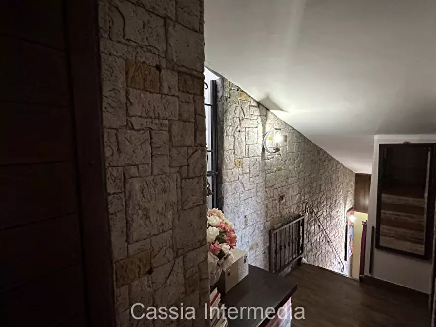 Immagine 44 di Appartamento in vendita  in Via Geribaldi 36 a Nepi