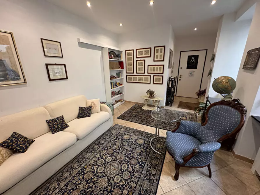 Immagine 2 di Appartamento in vendita  in Via Felice Gazzolo a Genova