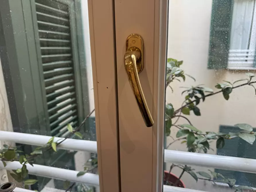 Immagine 20 di Appartamento in vendita  in Via Felice Gazzolo a Genova