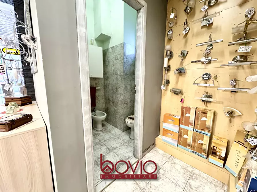 Immagine 21 di Negozio in vendita  in Corso Regina Margherita 166 a Torino