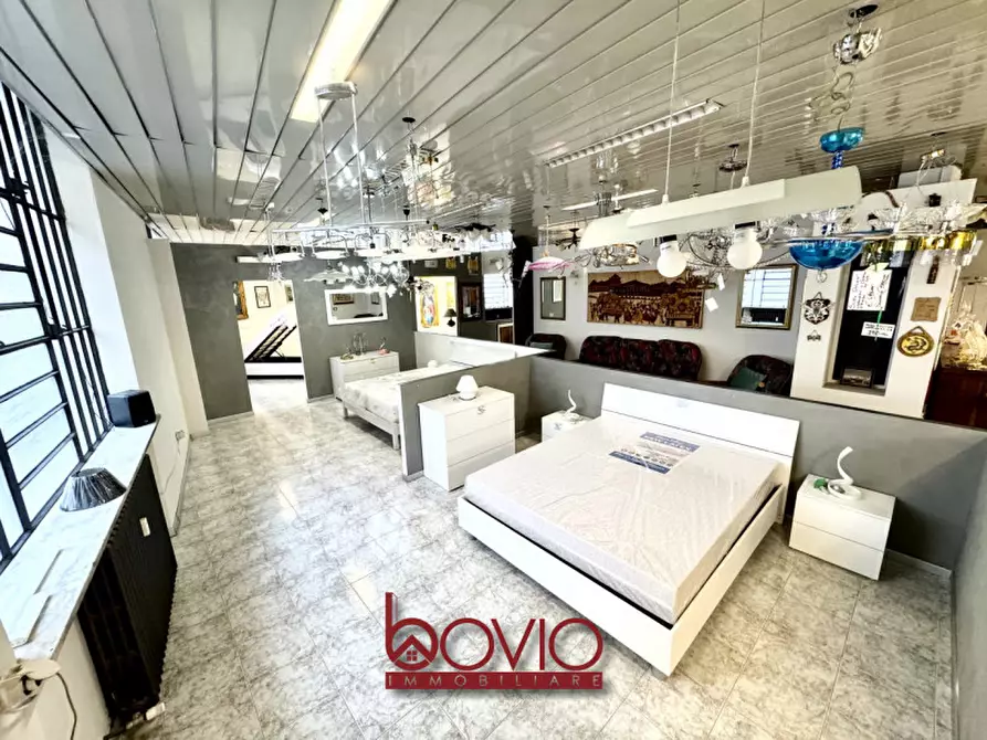 Immagine 31 di Negozio in vendita  in Corso Regina Margherita 166 a Torino